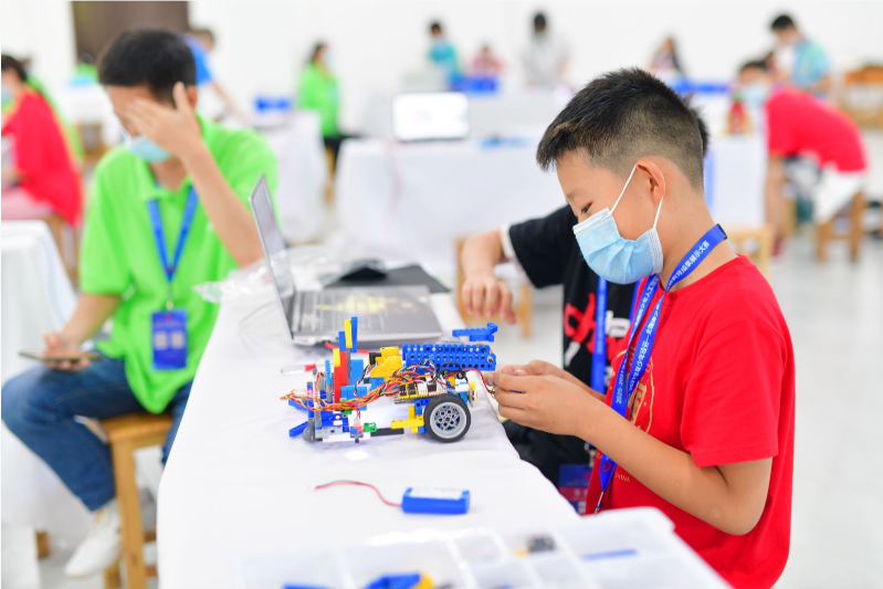 2020—2021学年“少年硅谷——全国青少年人工智能教育成果展示大赛”在江西婺源开幕